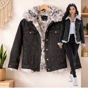 BDG REVOLVE Gray white faux fur button up denim, jean jacket size Small - Med